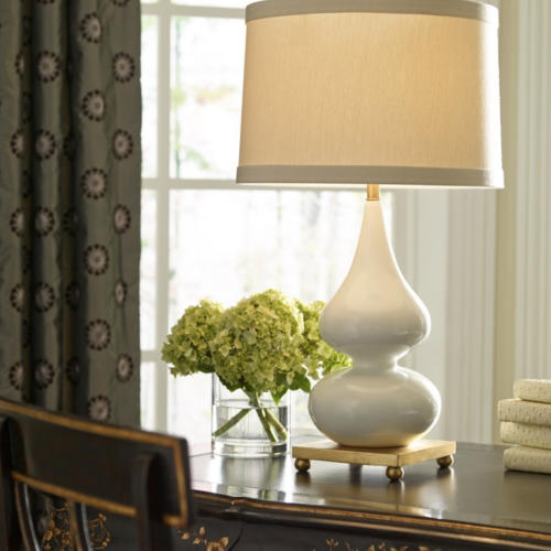 Milk Glaze Lamp